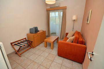 Sunrise Hotel Apartments Ypsos Exterior photo
